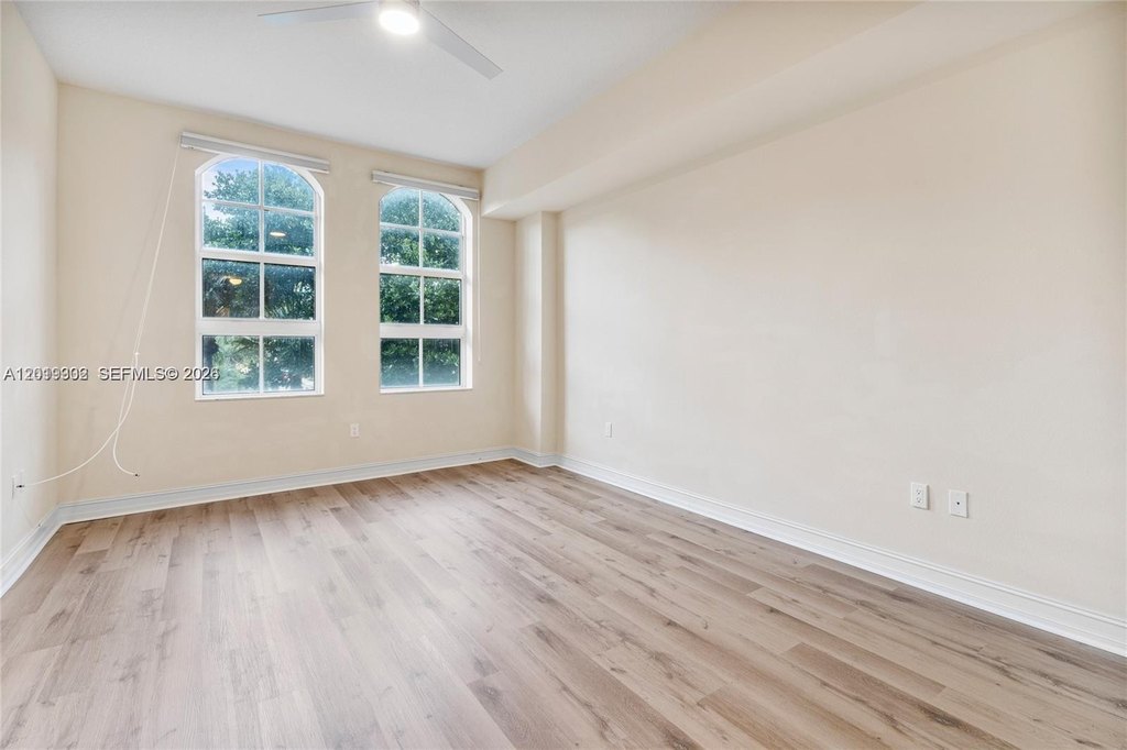 2BR – Condo at 3001 NE 185th St Apt 219