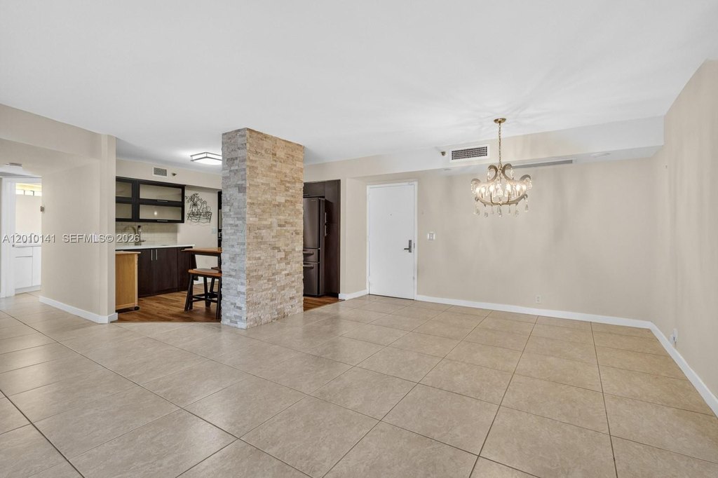 2BR – Condo at 3500 Mystic Pointe Dr Apt 302