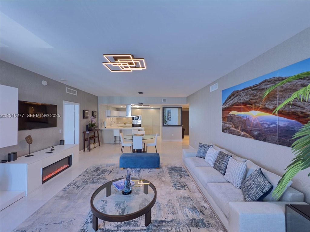 2BR – Condo at 17111 Biscayne Blvd Unit 1705