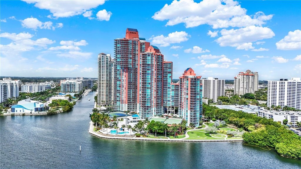 2BR – Condo at 3370 Hidden Bay Dr Unit 1702