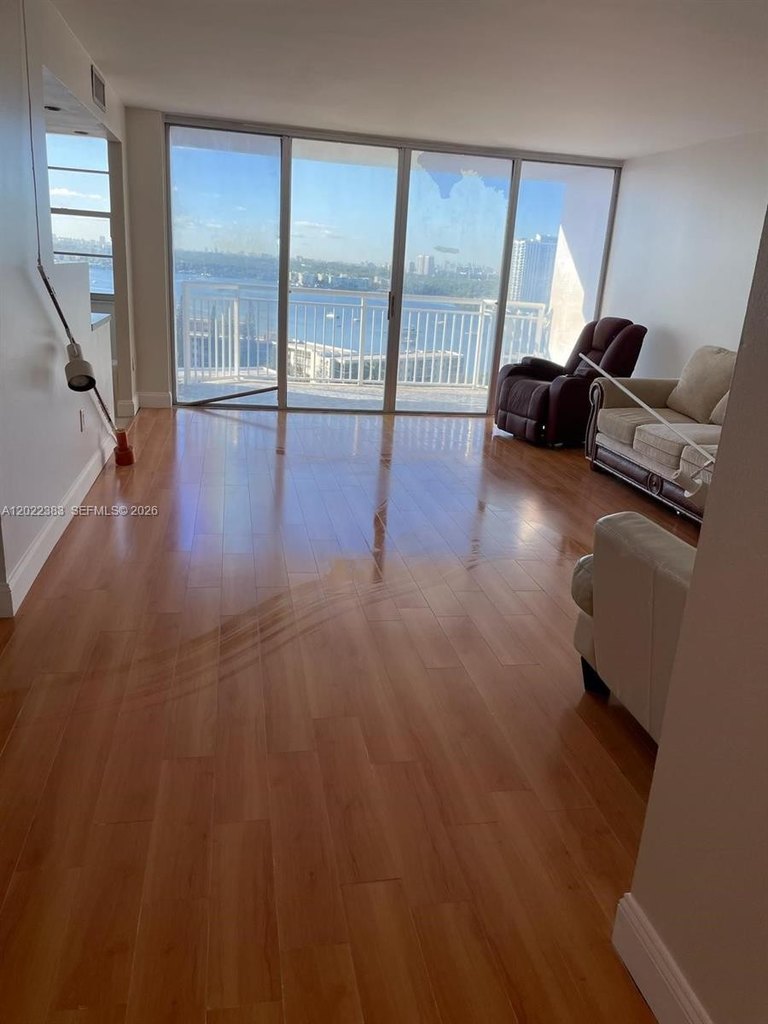 3BR – Condo at