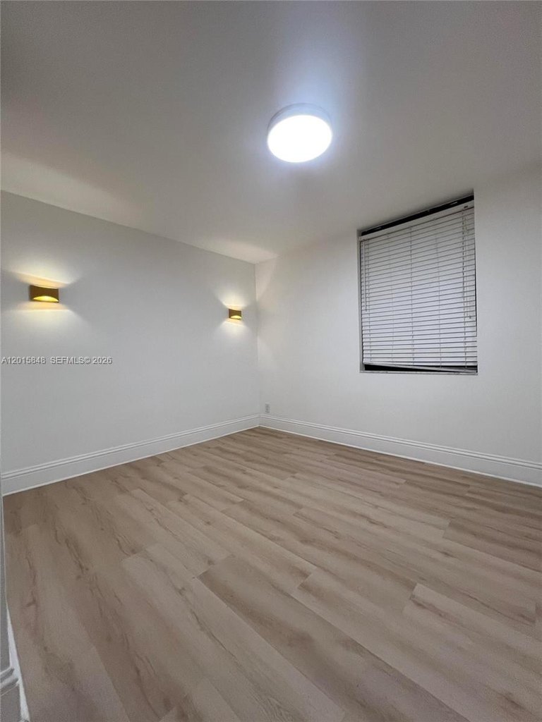 3BR – Condo at 20300 W Country Club Dr Unit 106-3