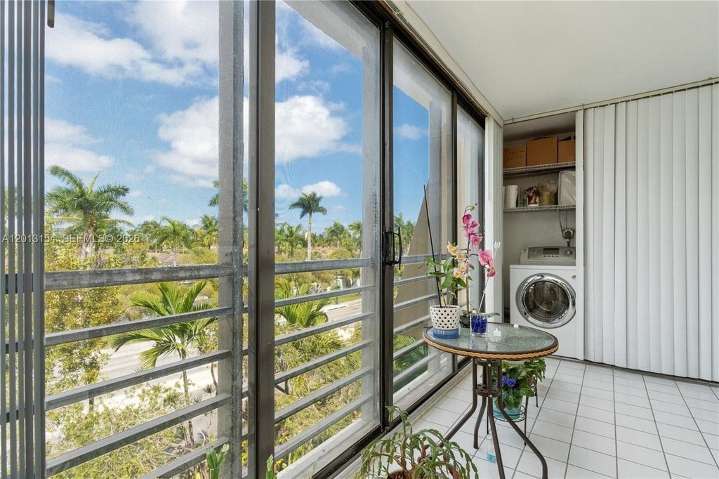 2BR – Condo at 20401 NE 30th Ave Unit 416-8