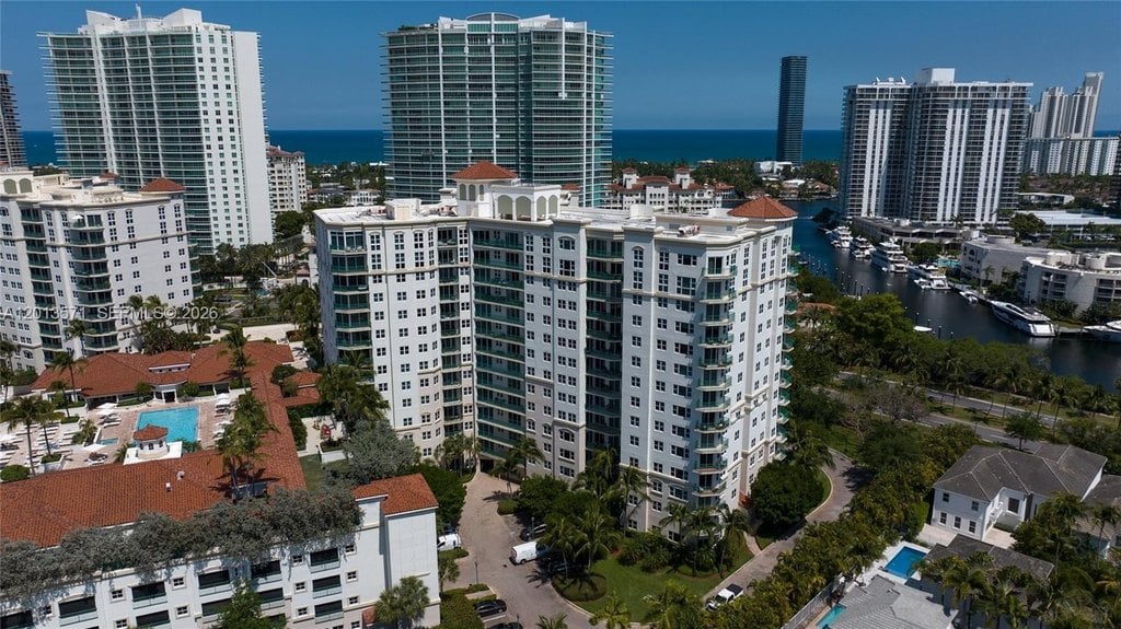 2BR – Condo at 19900 E Country Club Dr Apt 116