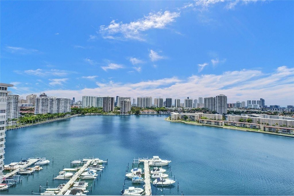 2BR – Condo at 18041 Biscayne Blvd Apt 1804