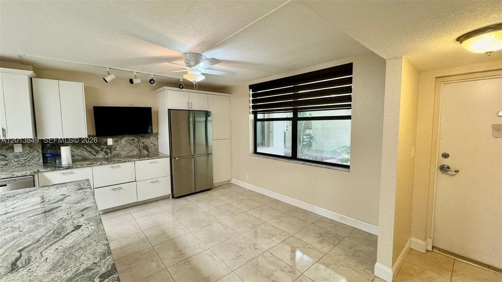 3BR – Condo at 20381 NE 30th Ave Unit 118-7