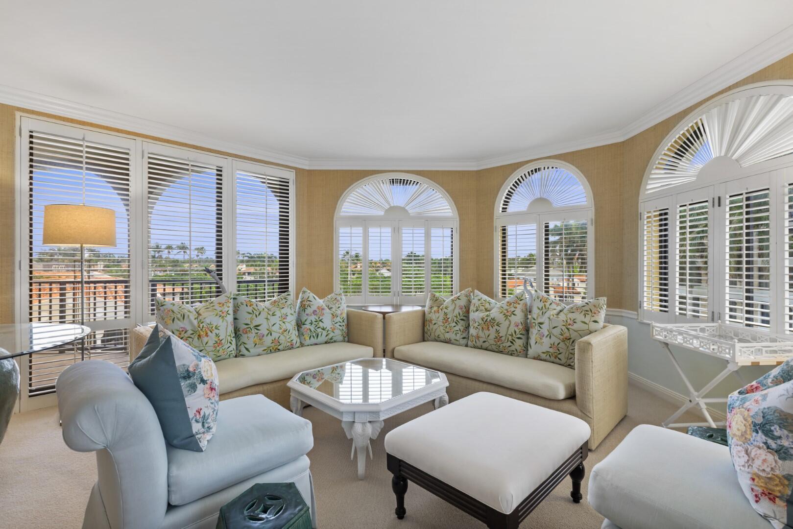 3BR – Condominium at 200 Bradley Place #301