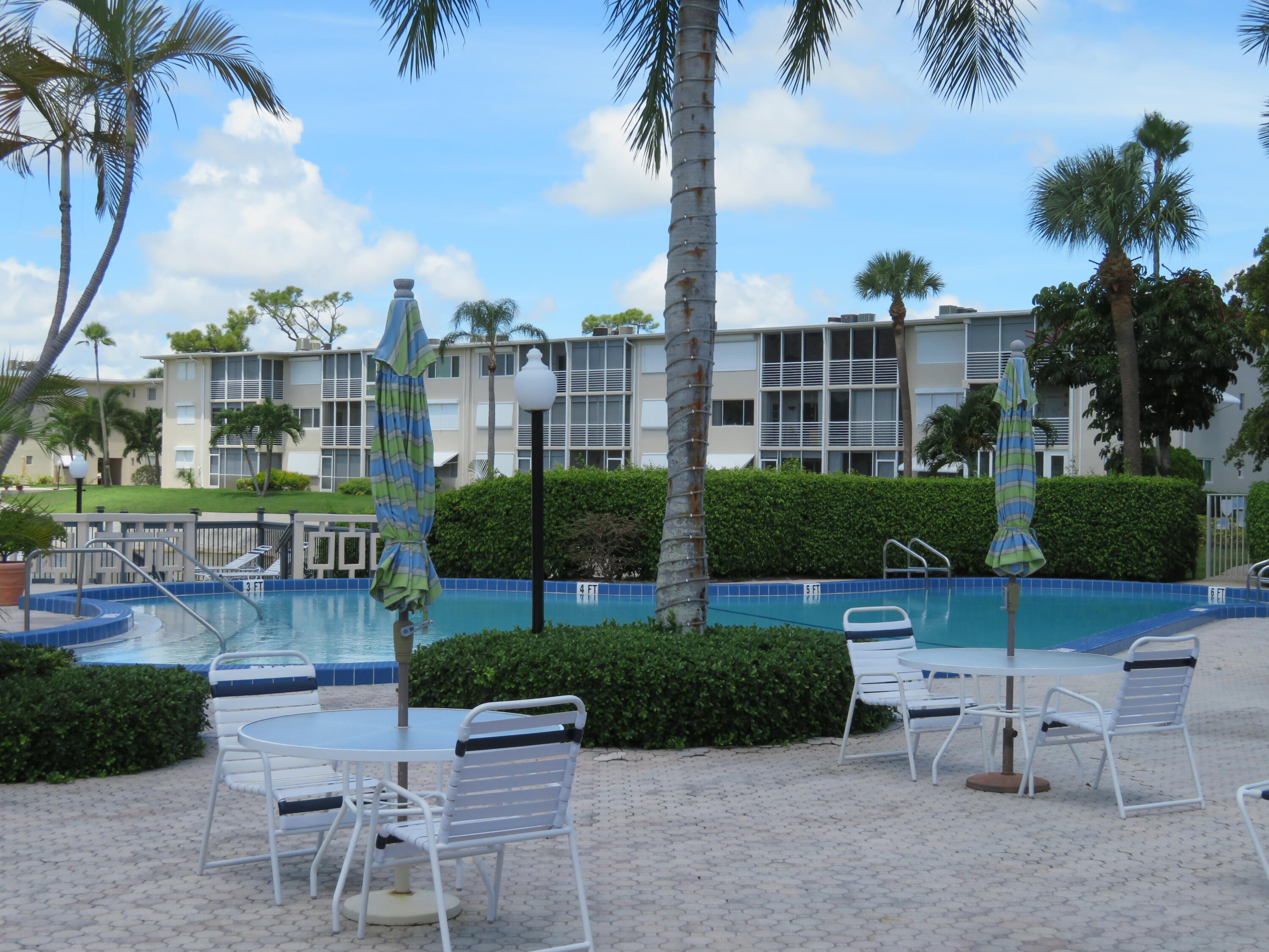 2BR – Condominium at 2682 Garden Drive S #301
