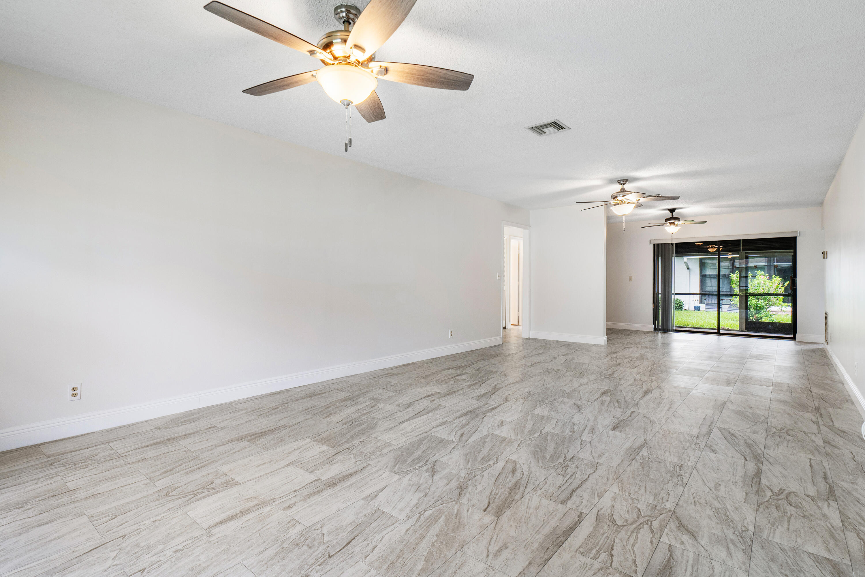 2BR – RES at 4360 Eucalyptus Tree Court #A