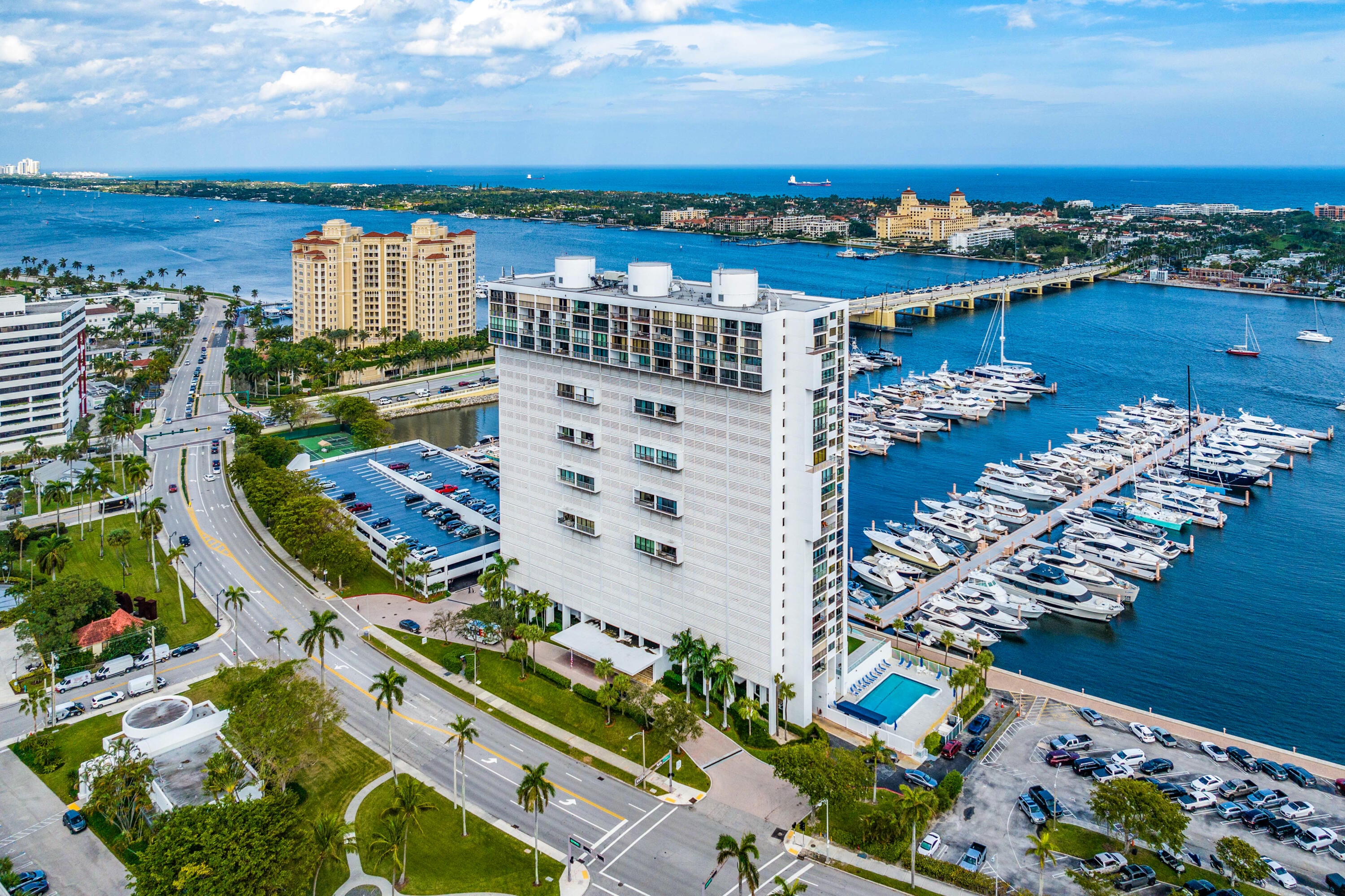 3BR – Condominium at 400 N Flagler Drive #501