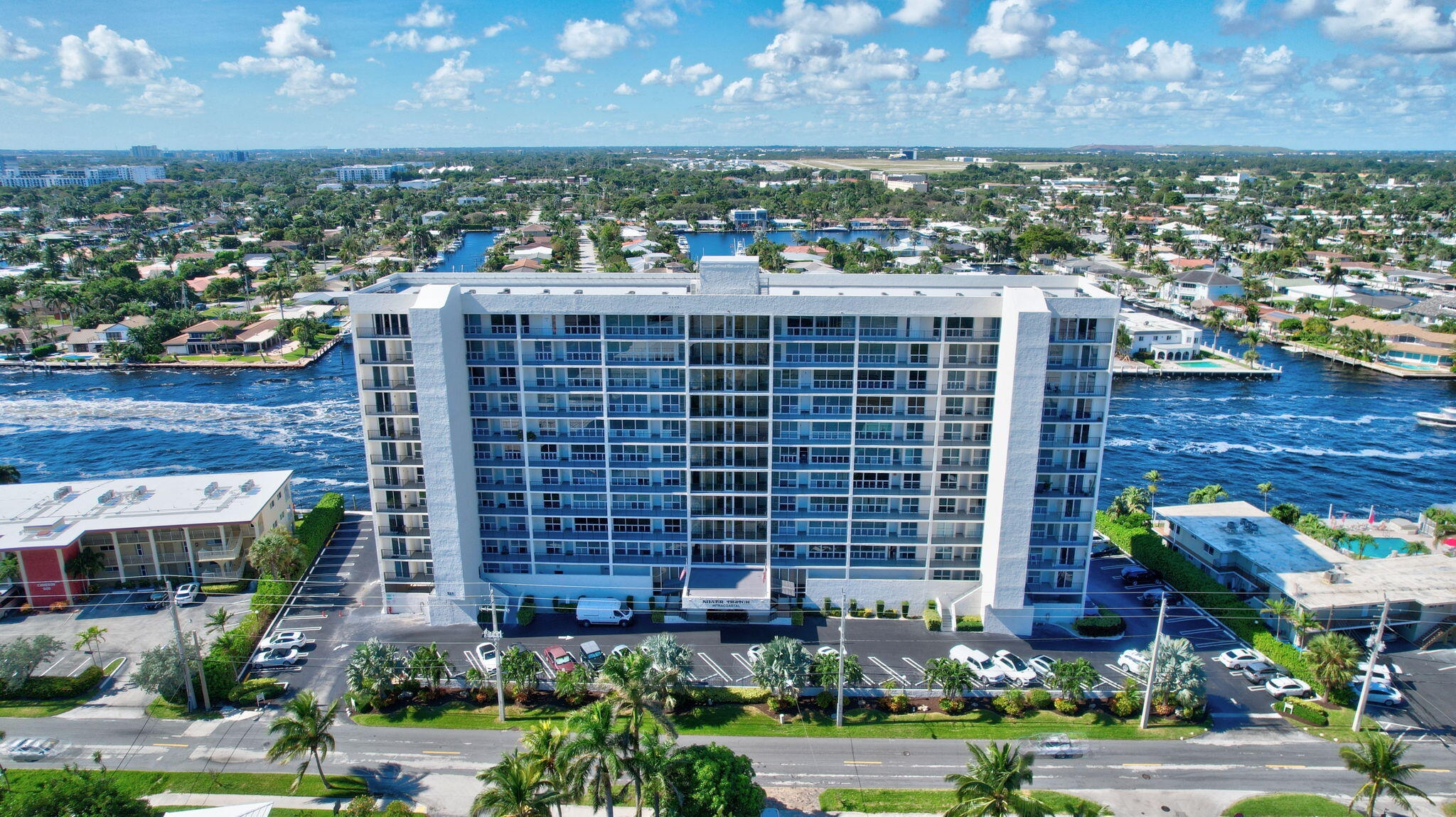 2BR – Condominium at 521 N Riverside Drive #1207