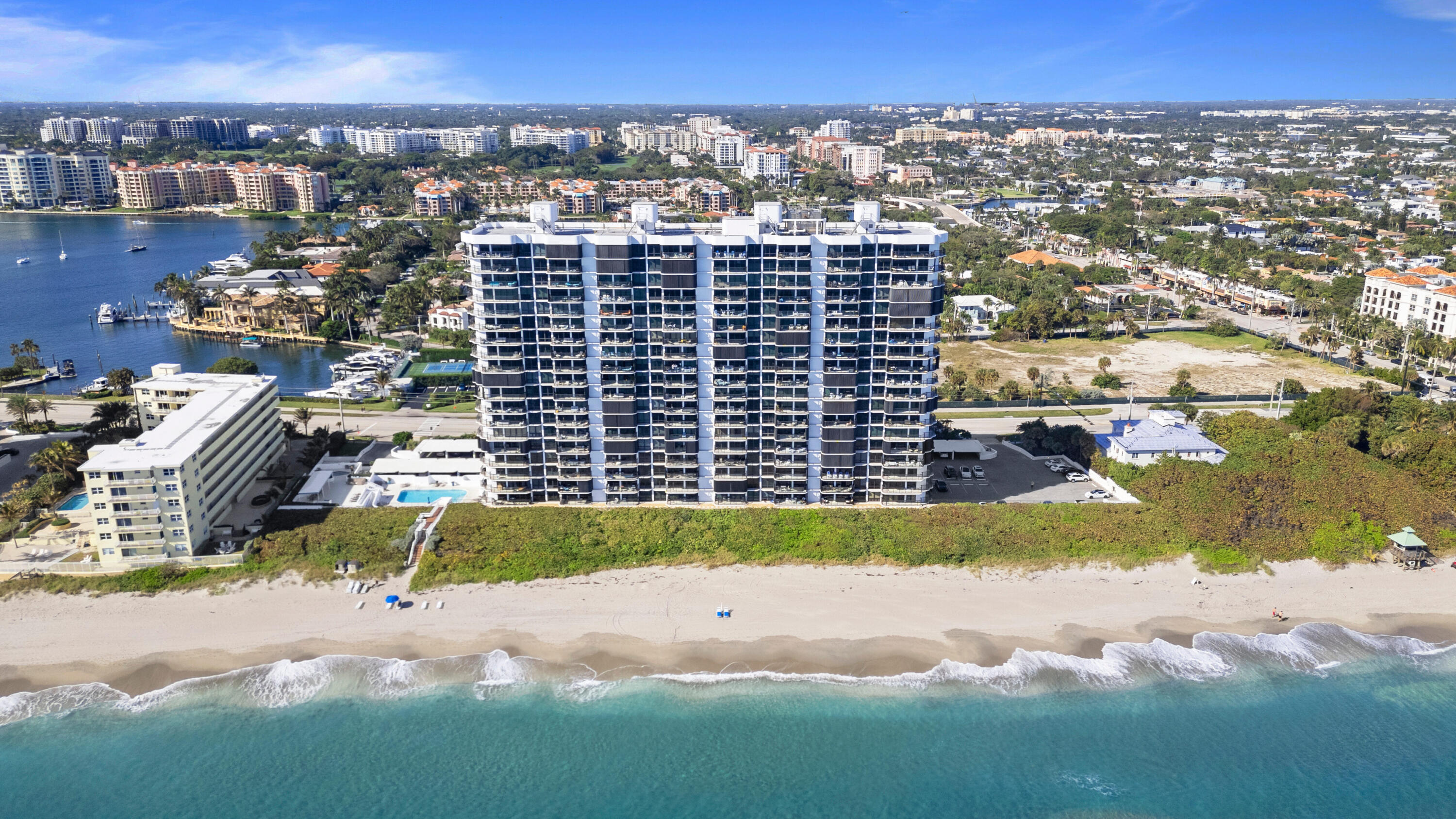 2BR – Condominium at 250 S Ocean 4e Boulevard #4-e