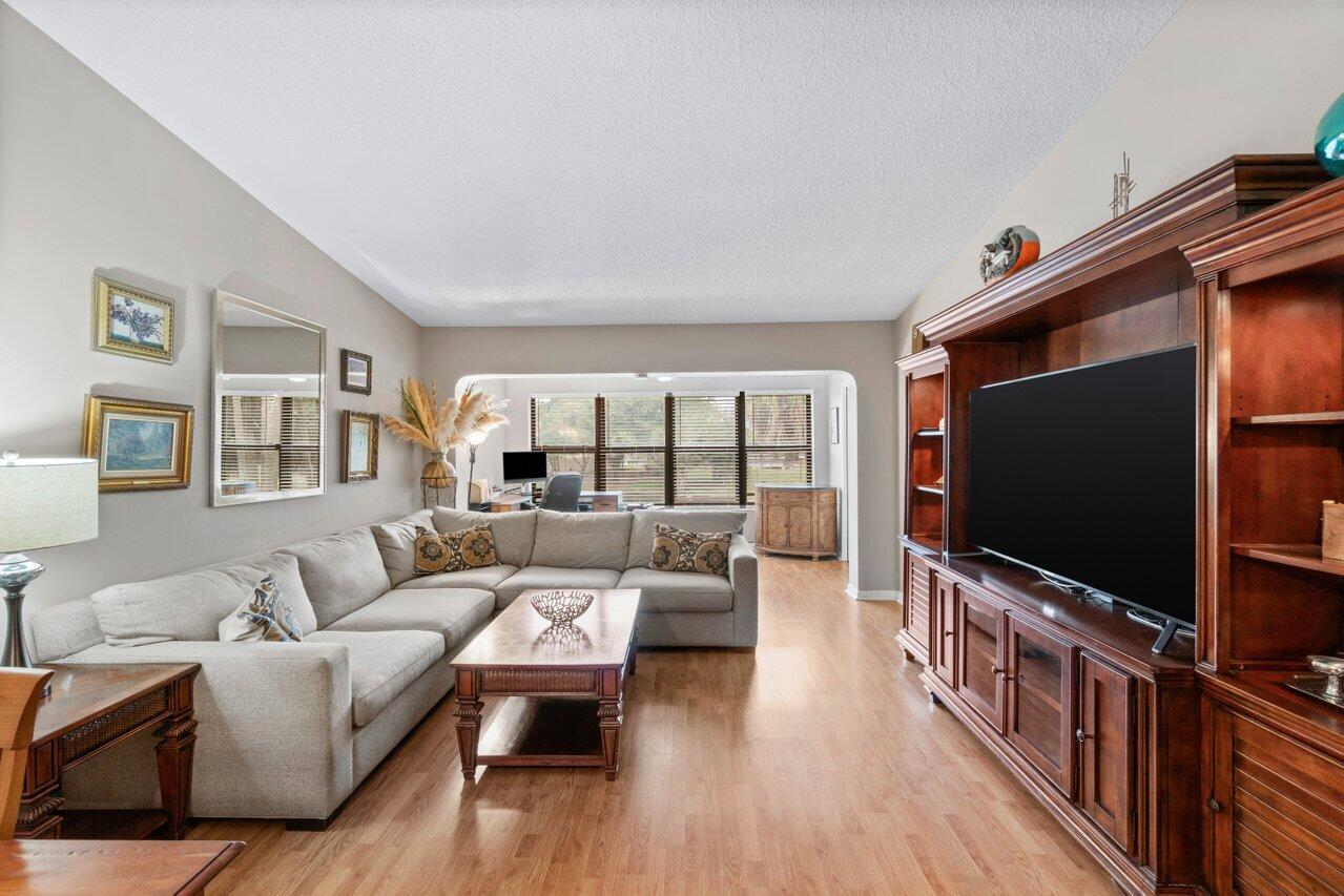 3BR – Condominium at 5020 Golfview Court #1426