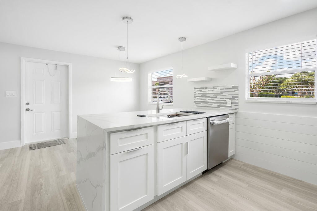2BR – Condominium at 385 Flanders I
