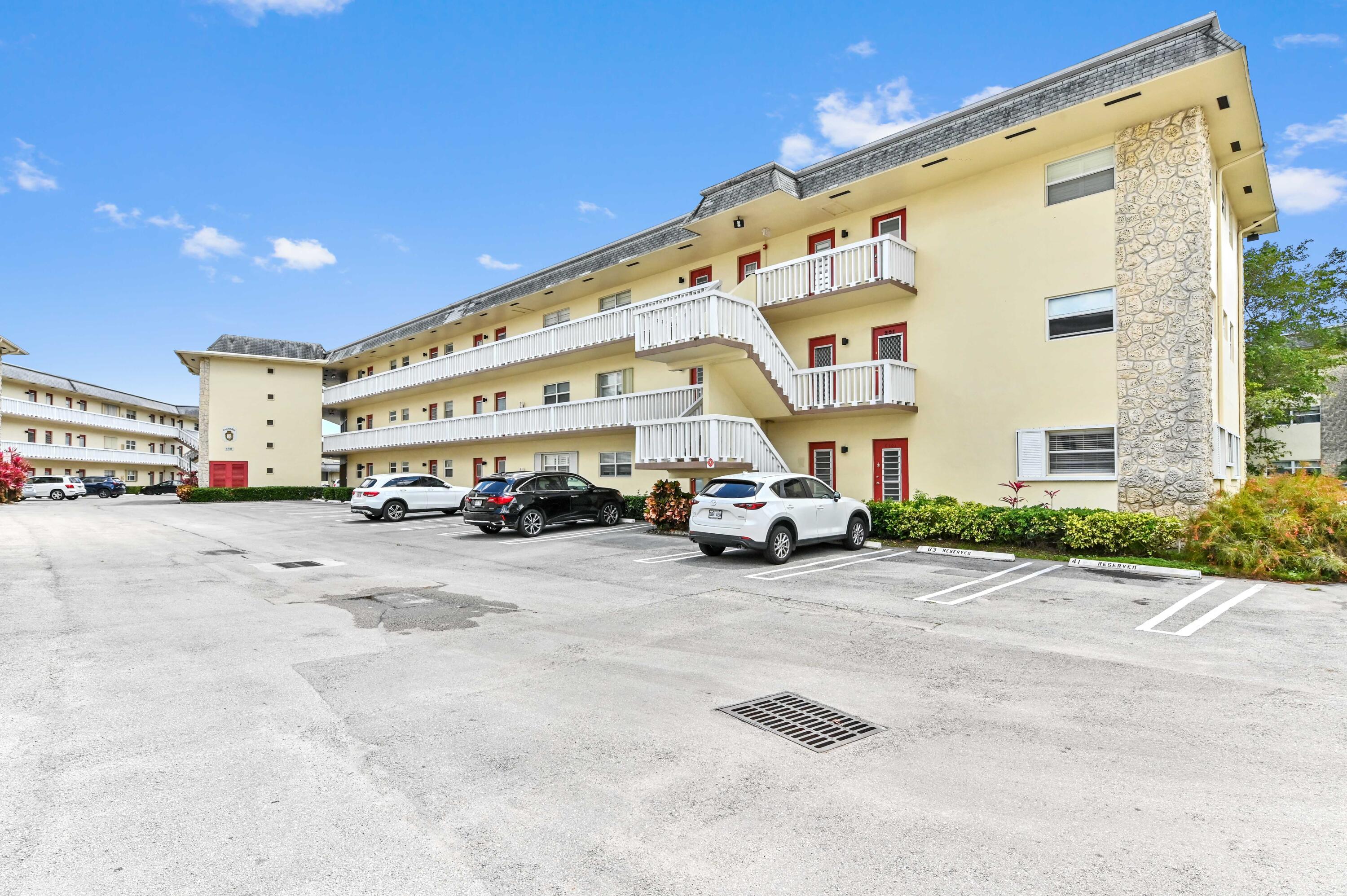 2BR – Condominium at 4321 NW 16th Street #C302