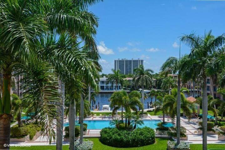 2BR – Condominium at 100 SE 5th Ph17 Avenue SE #Ph17