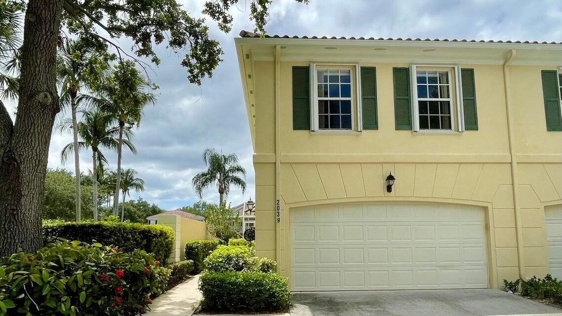 3BR – Townhouse at 2039 Tarpon Lake Way