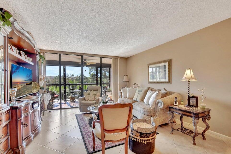 2BR – Condominium at 6420 Boca Del Mar Drive #303