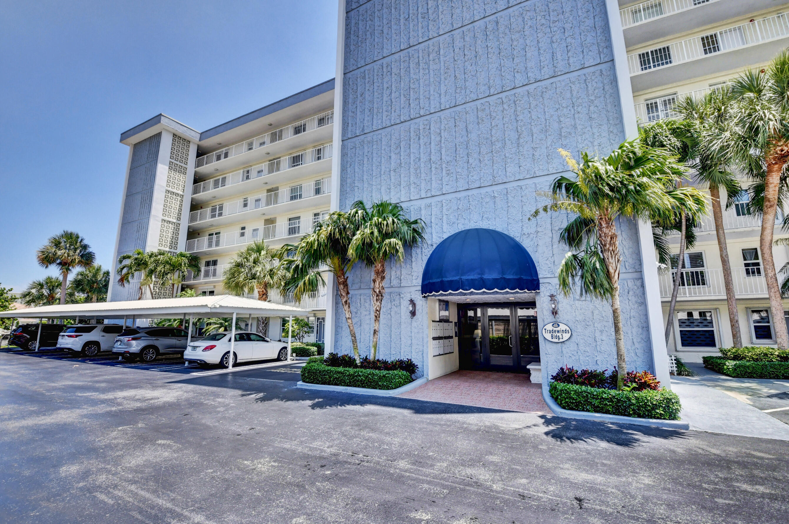 2BR – Condominium at 1 Harbourside Drive #3603