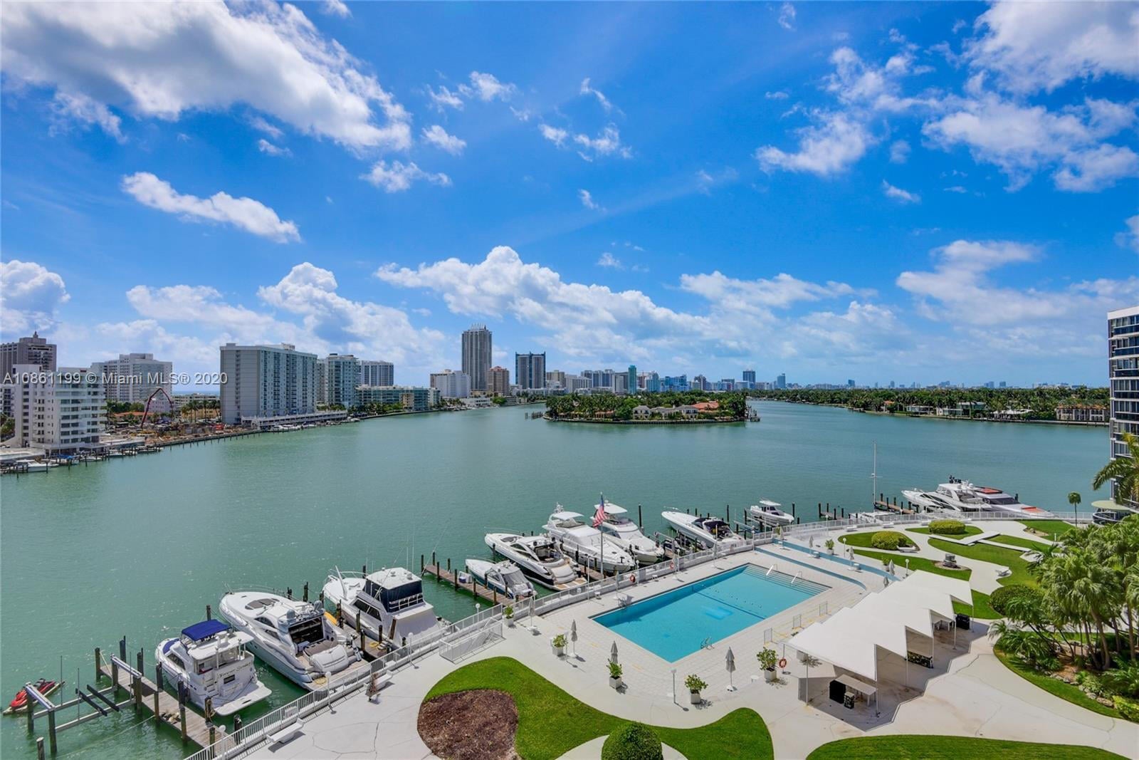 1BR – Condominium at 900 Bay Drive #706