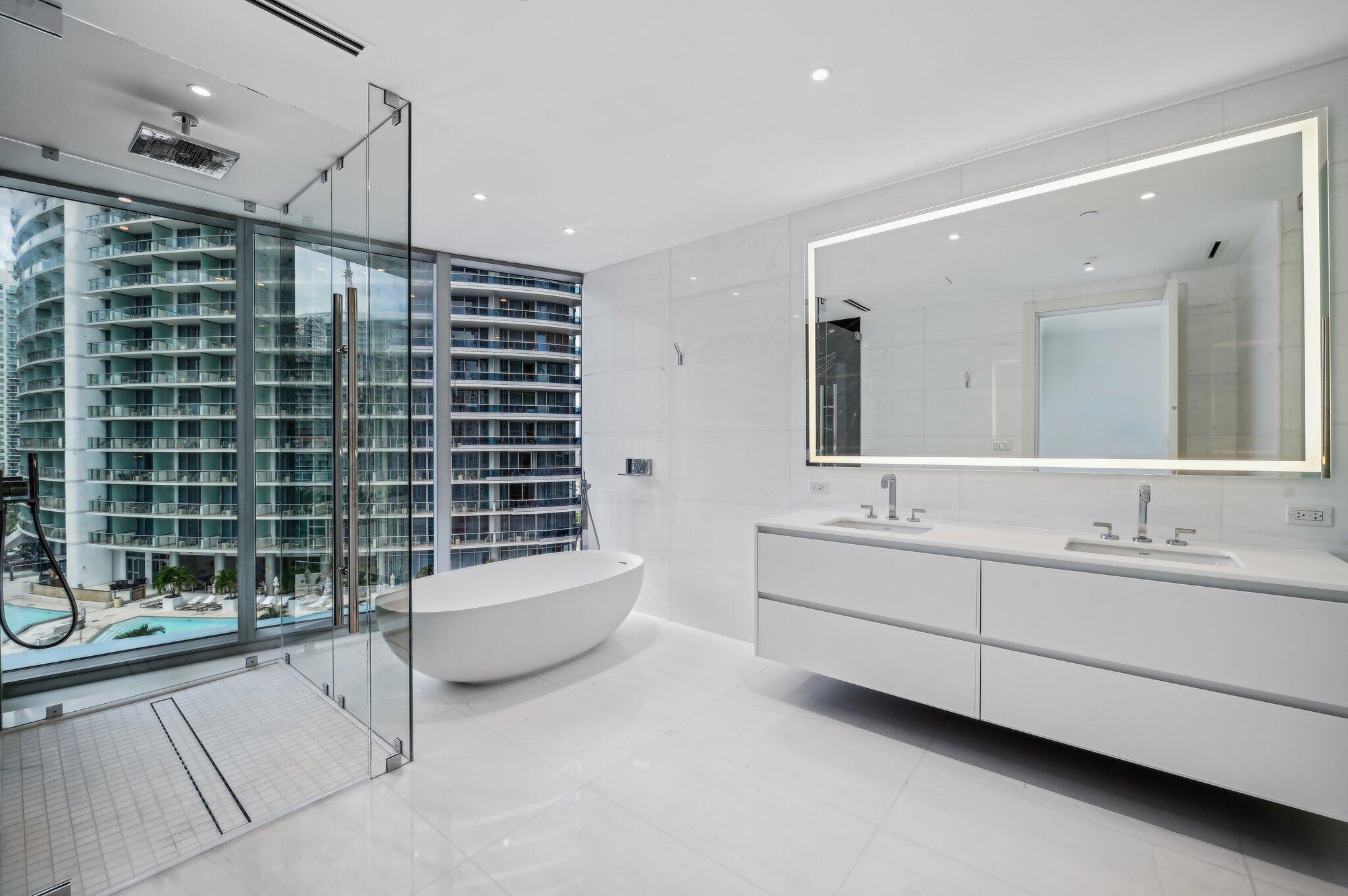 2BR – Condominium at 300 Biscayne Blvd Way #1907