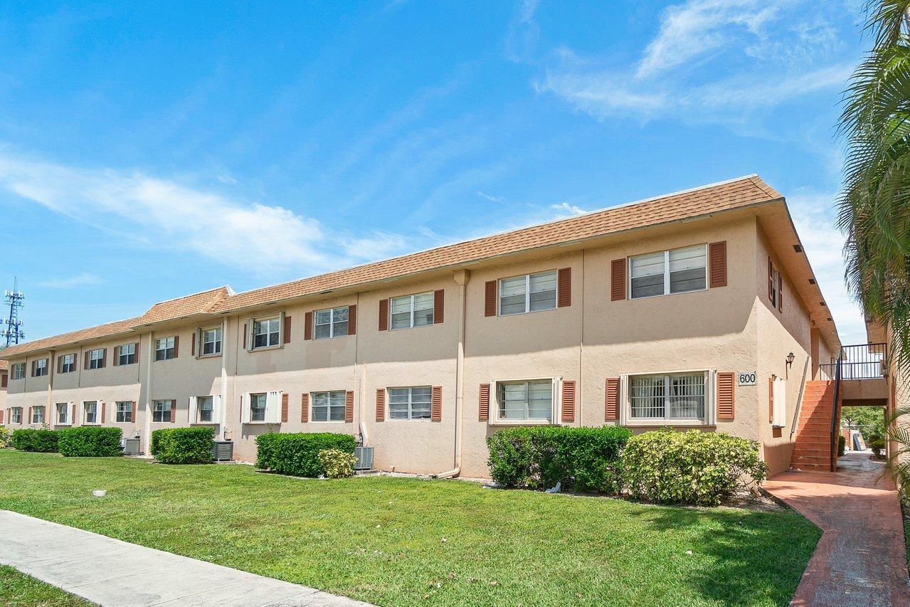 1BR – Condominium at 600 SW 2nd 2390 Avenue #2390