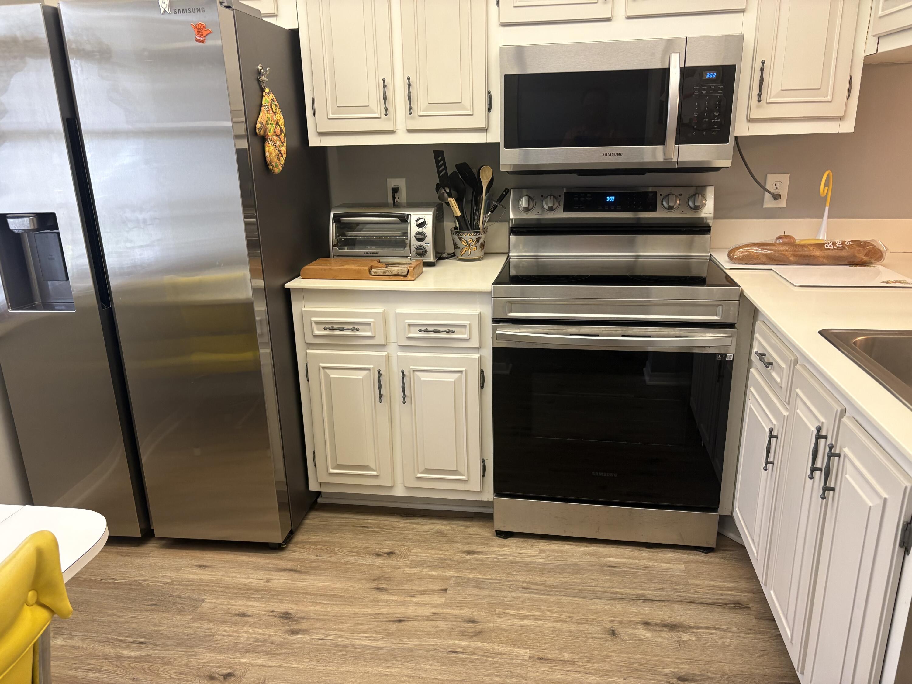 2BR – Condominium at 2606 Nassau Bend #B1