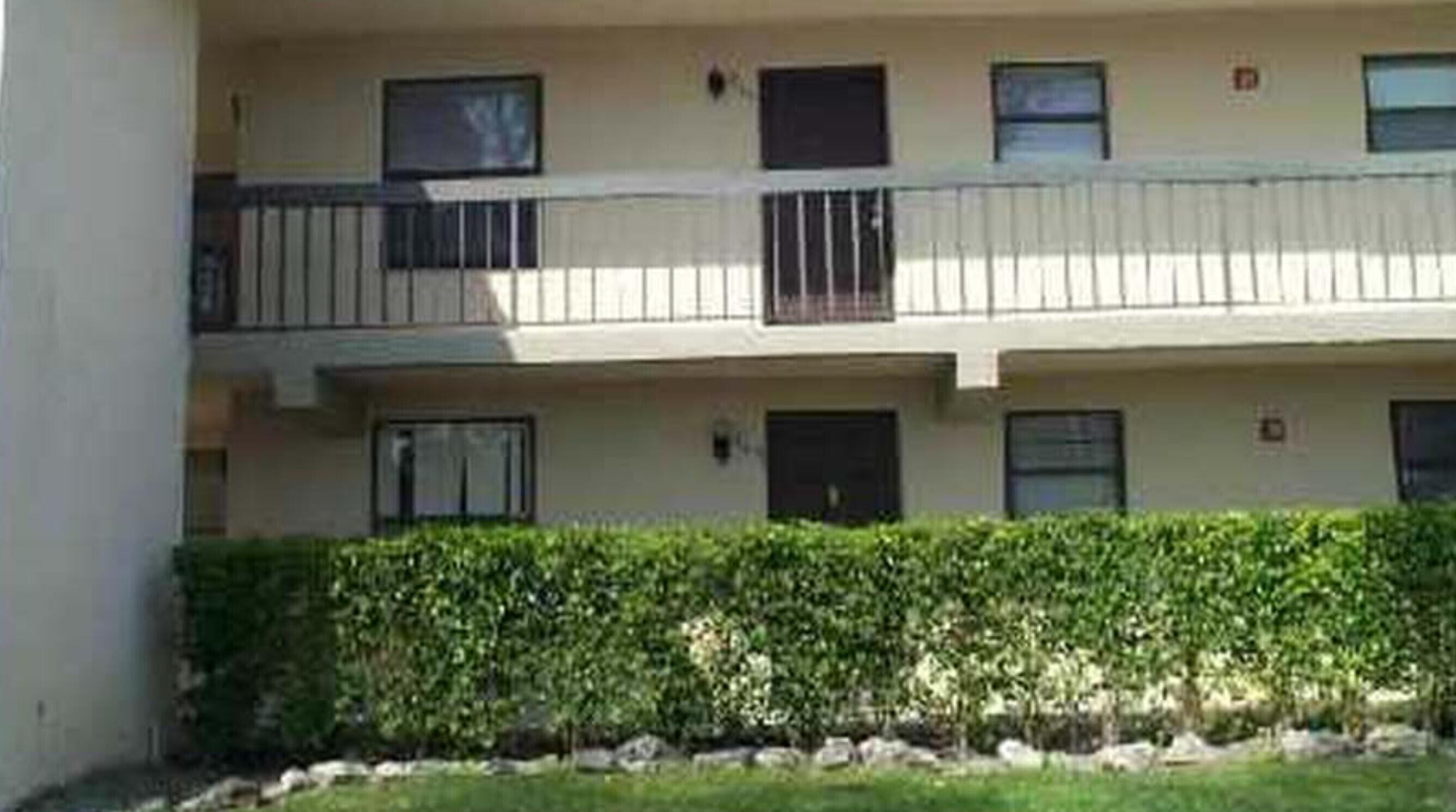 2BR – Apartment at 21911 Lake Forest Circle #204