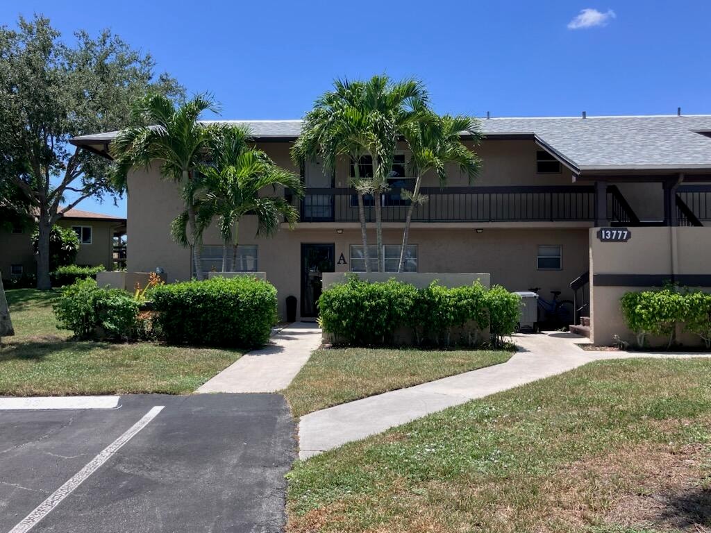 2BR – Condominium at 13777 Via Aurora #B