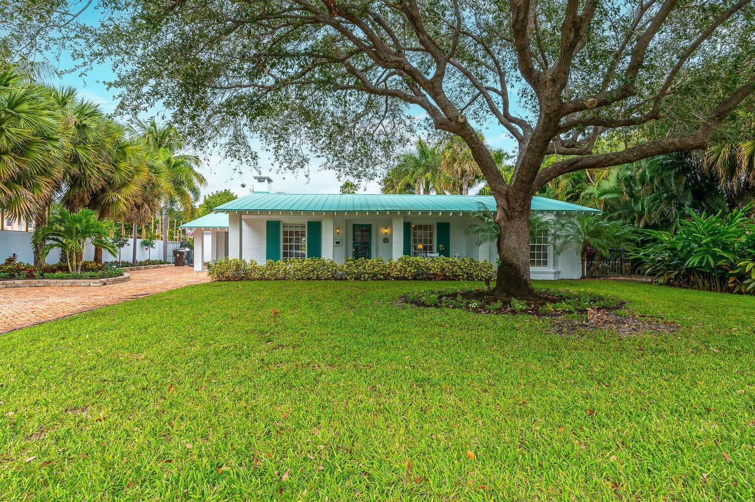 4BR – SingleFamilyResidence at 127 Miramar Way