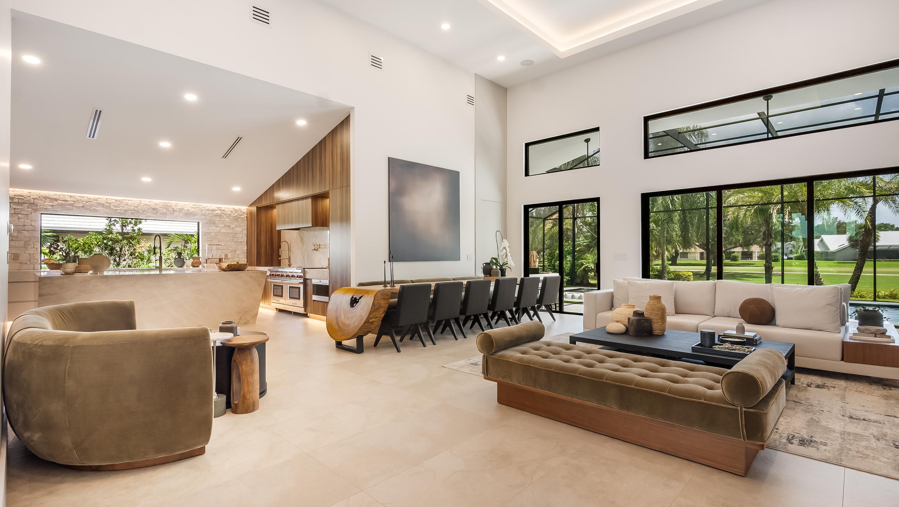 4BR – SingleFamilyResidence at 10290 Silver Lake Drive