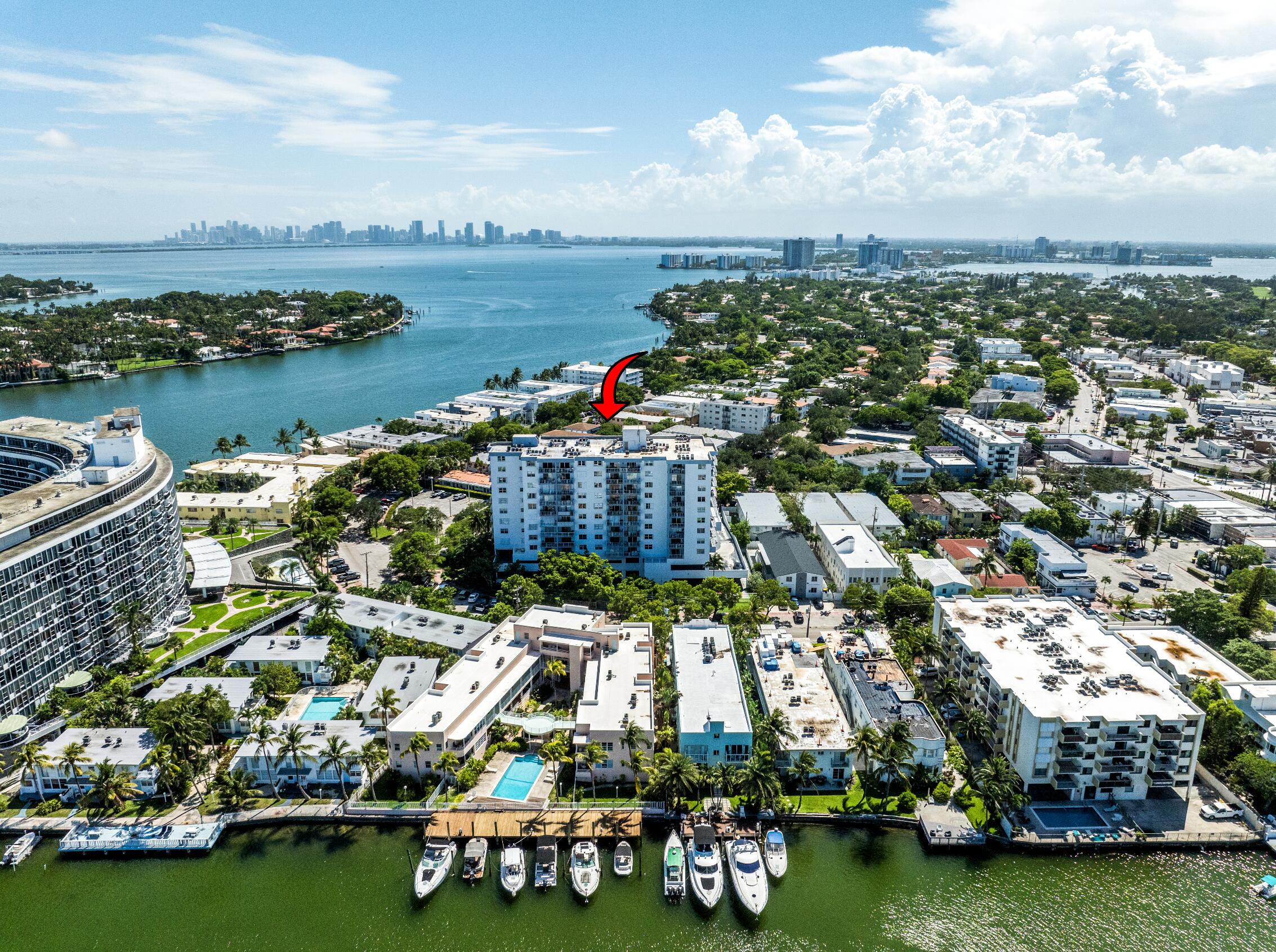 1BR – Condominium at 6900 Bay Drive #11i