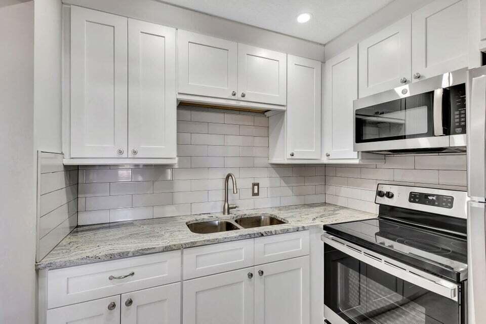 1BR – Condominium at 27 Camden B