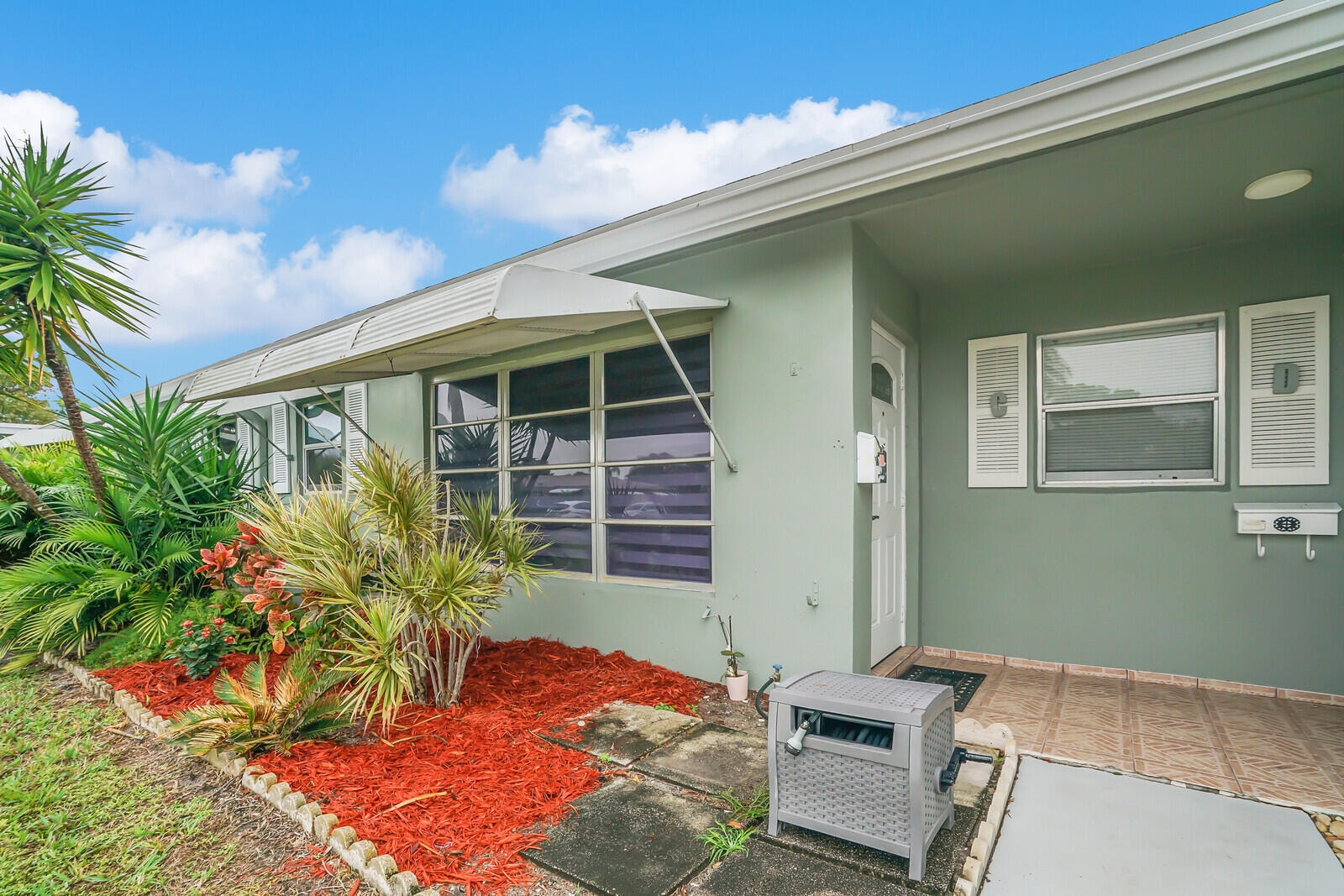 1BR – Condominium at 902 South Drive #C