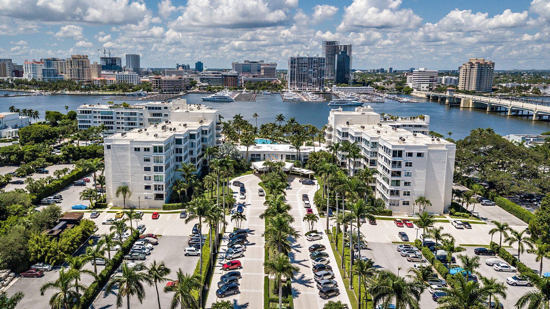 3BR – Condominium at 44 Cocoanut Row #227b