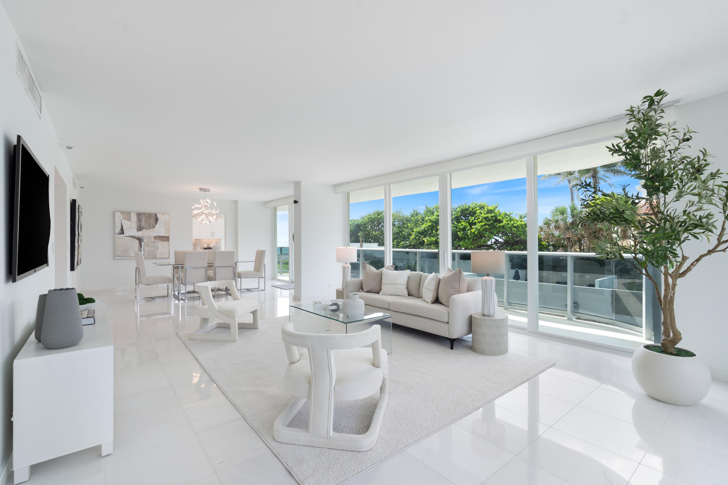 3BR – Condominium at 350 S Ocean Boulevard #1b