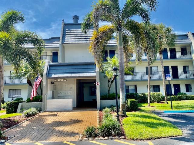 2BR – Condominium at 4801 Esedra Court #205