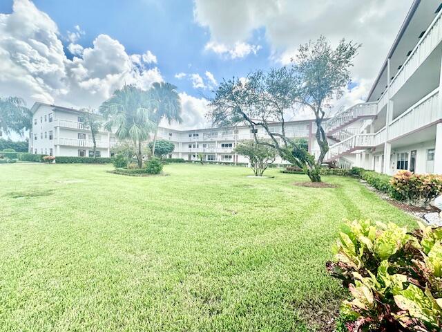 1BR – Condominium at 583 Fanshaw #N