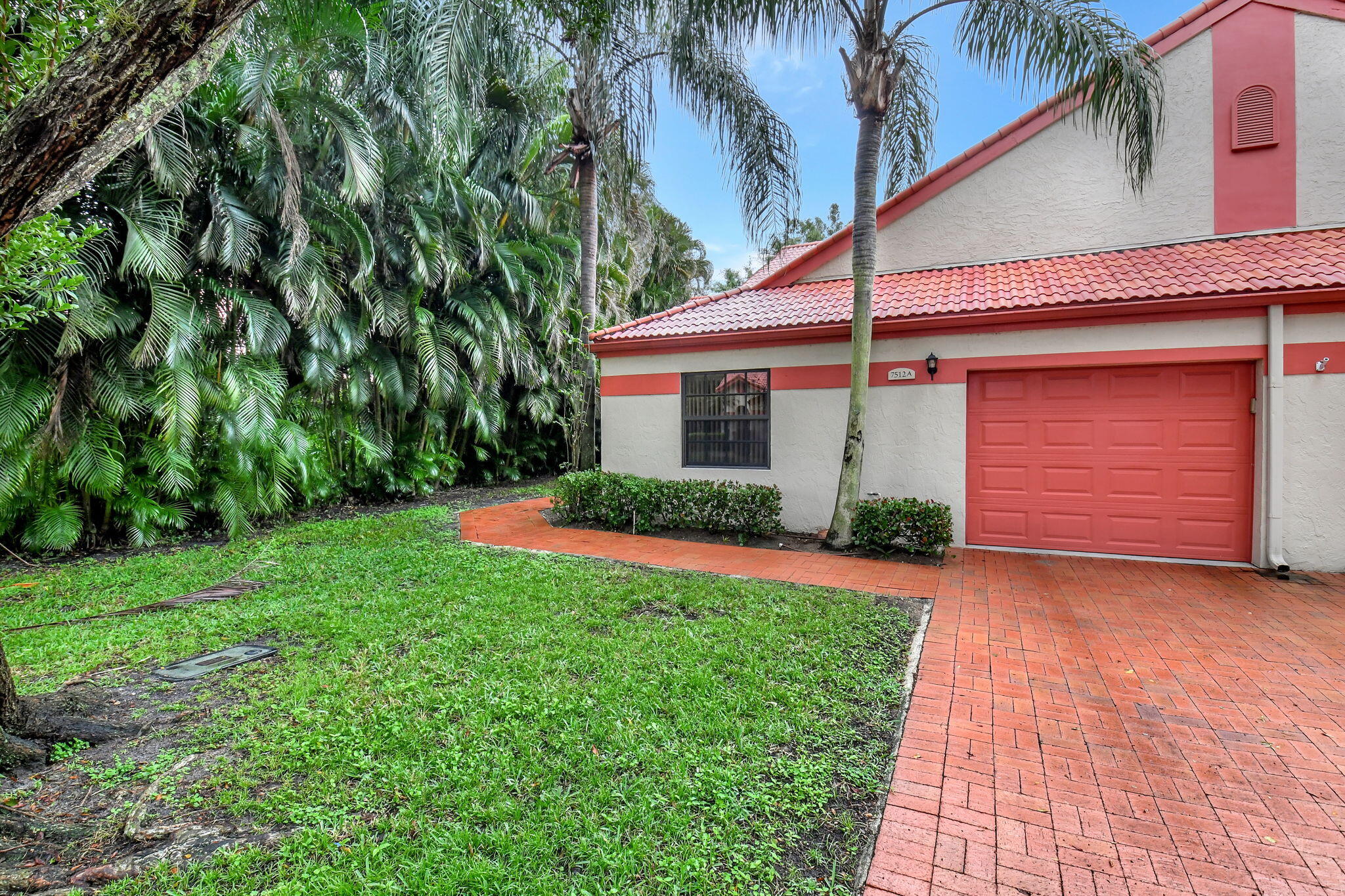 2BR – RES at 7512 Lexington Club Boulevard #A