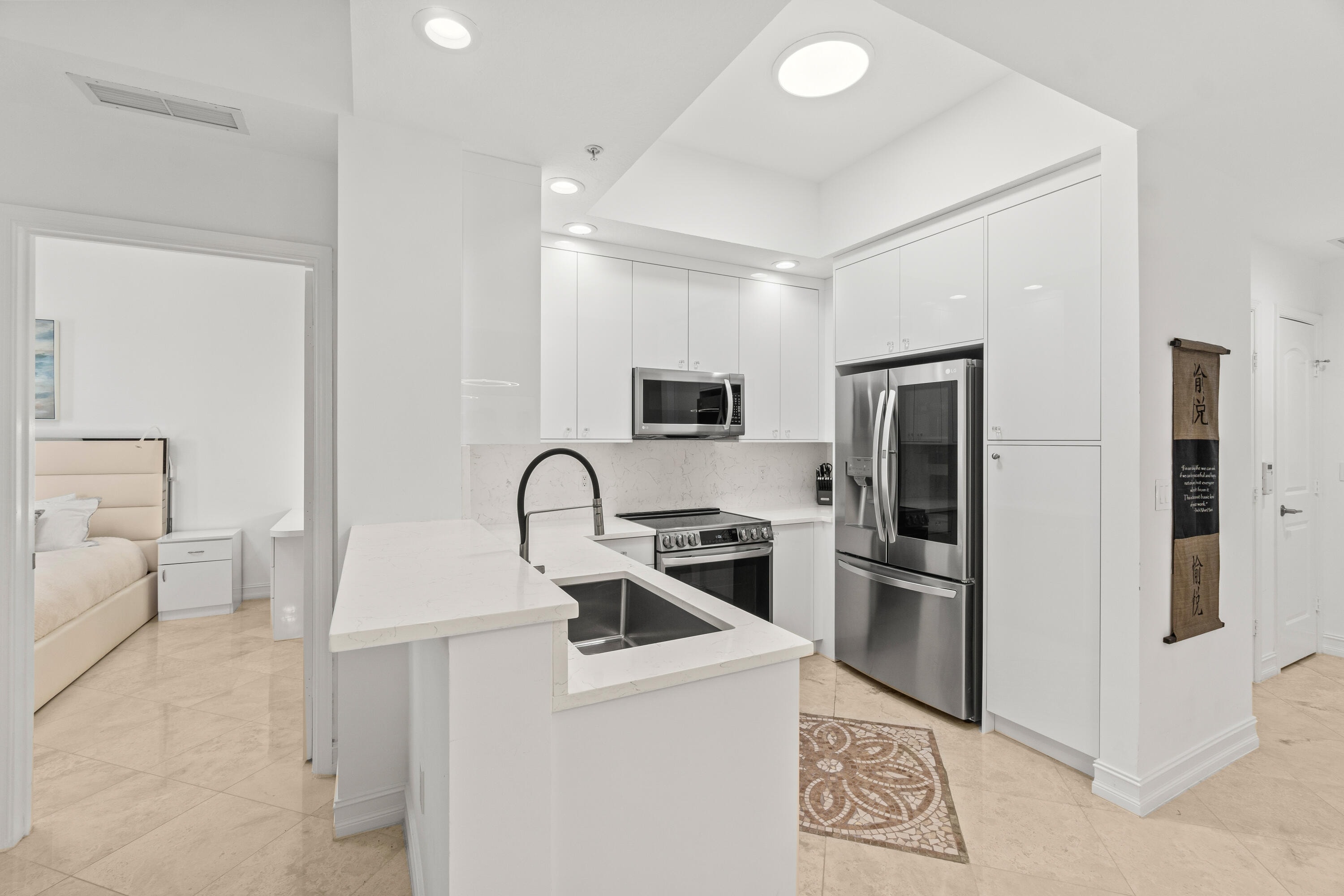 2BR – Condominium at 701 S Olive Avenue #1014