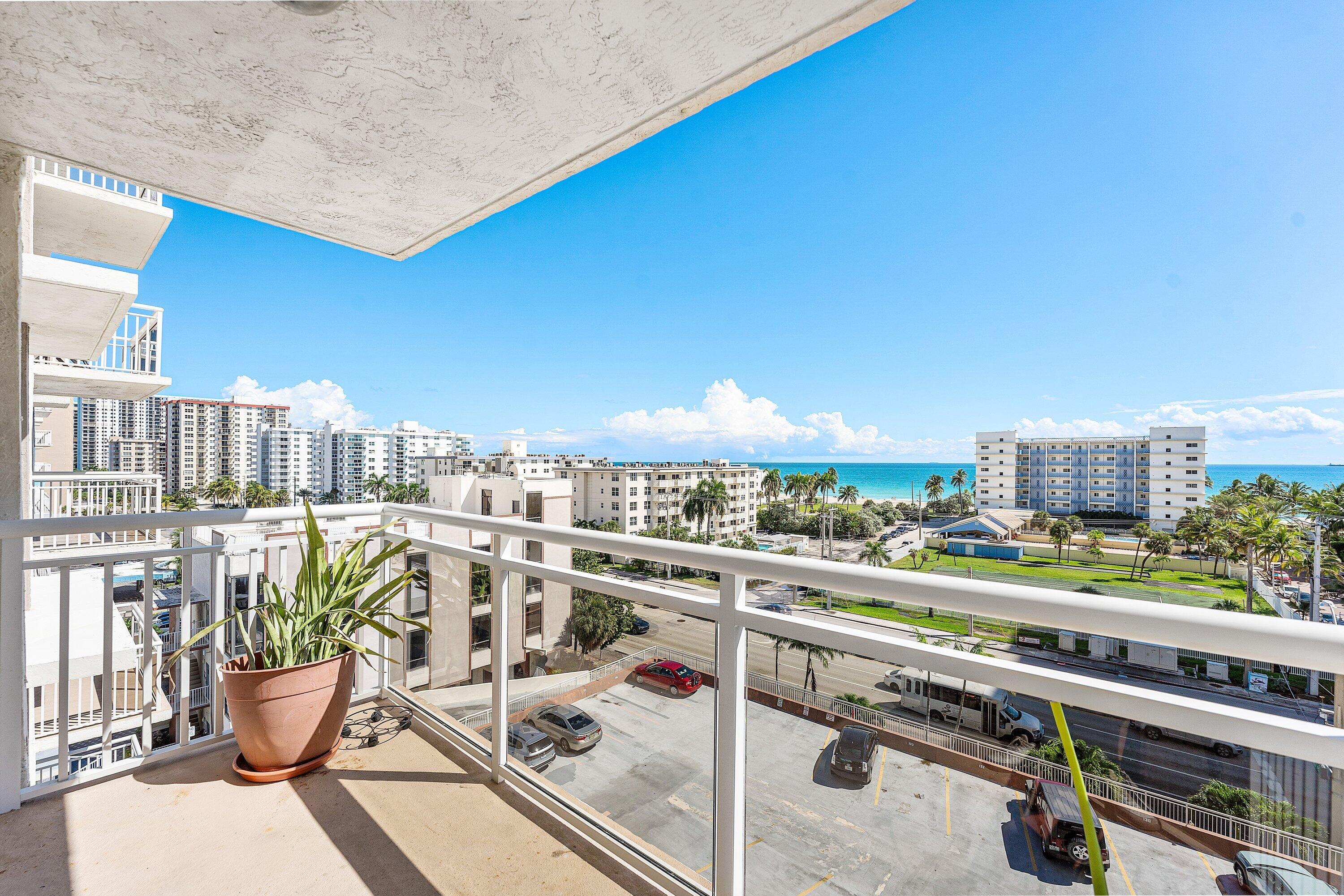 2BR – Condominium at 1600 S Ocean Drive #7h