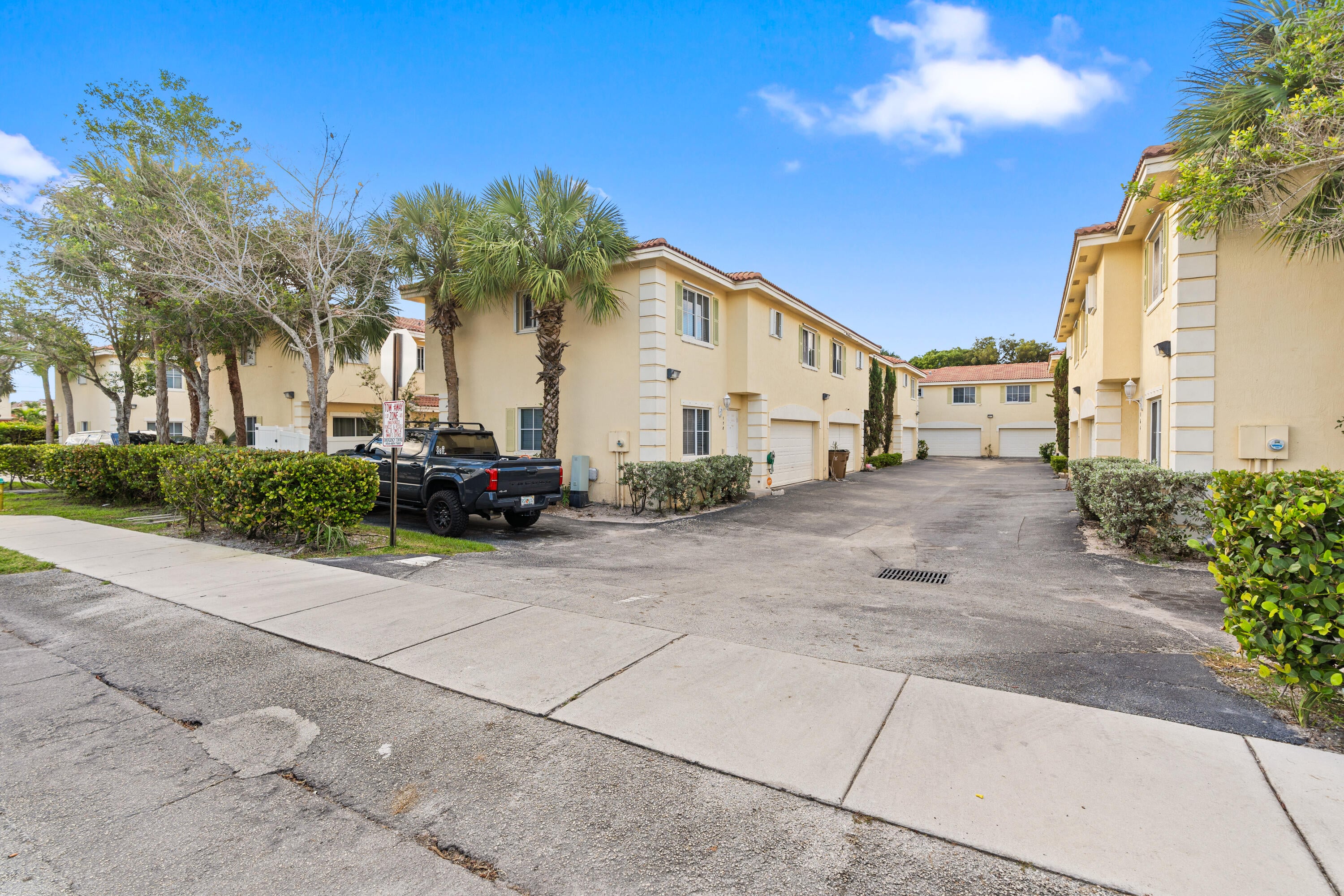 3BR – Townhouse at 176 SE 2nd Street SE