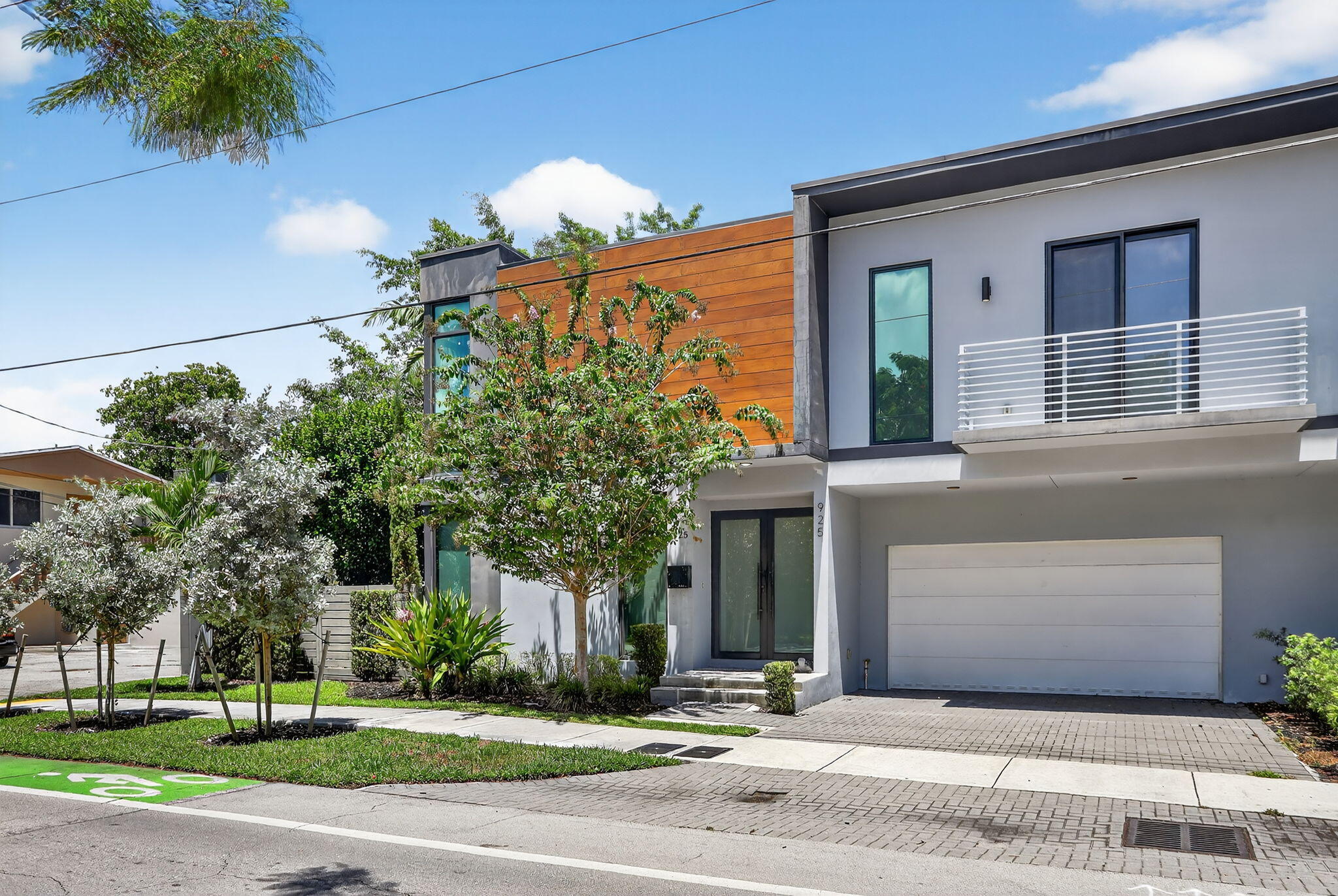 3BR – Townhouse at 925 NE 6th Street