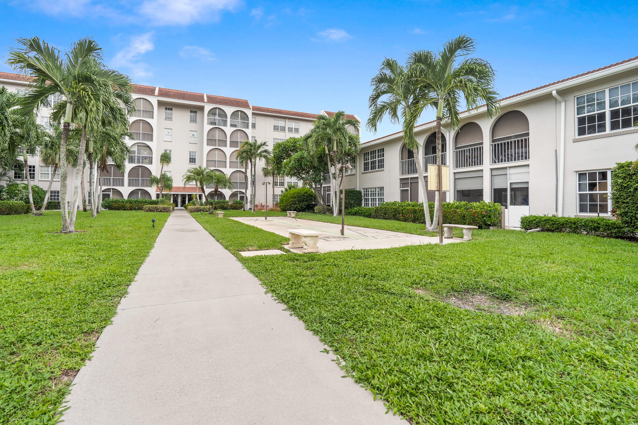 2BR – Condominium at 250 NE 20th Street #1290