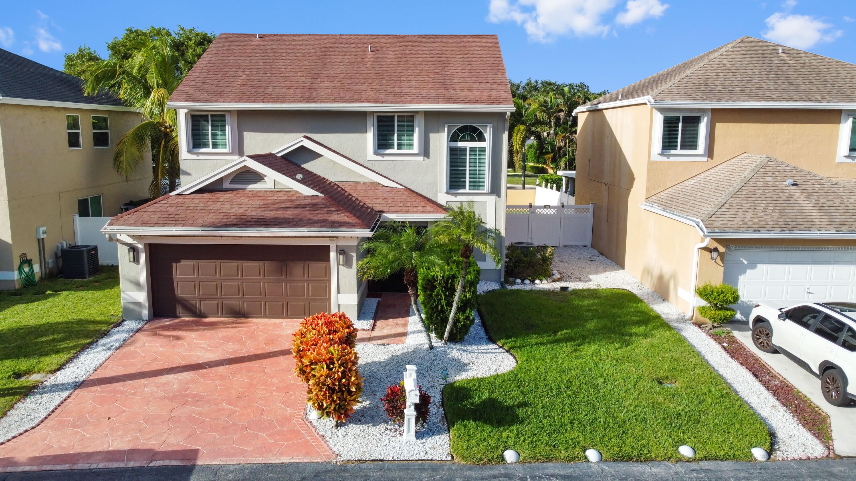 4BR – SingleFamilyResidence at 1078 Fairfax Circle W