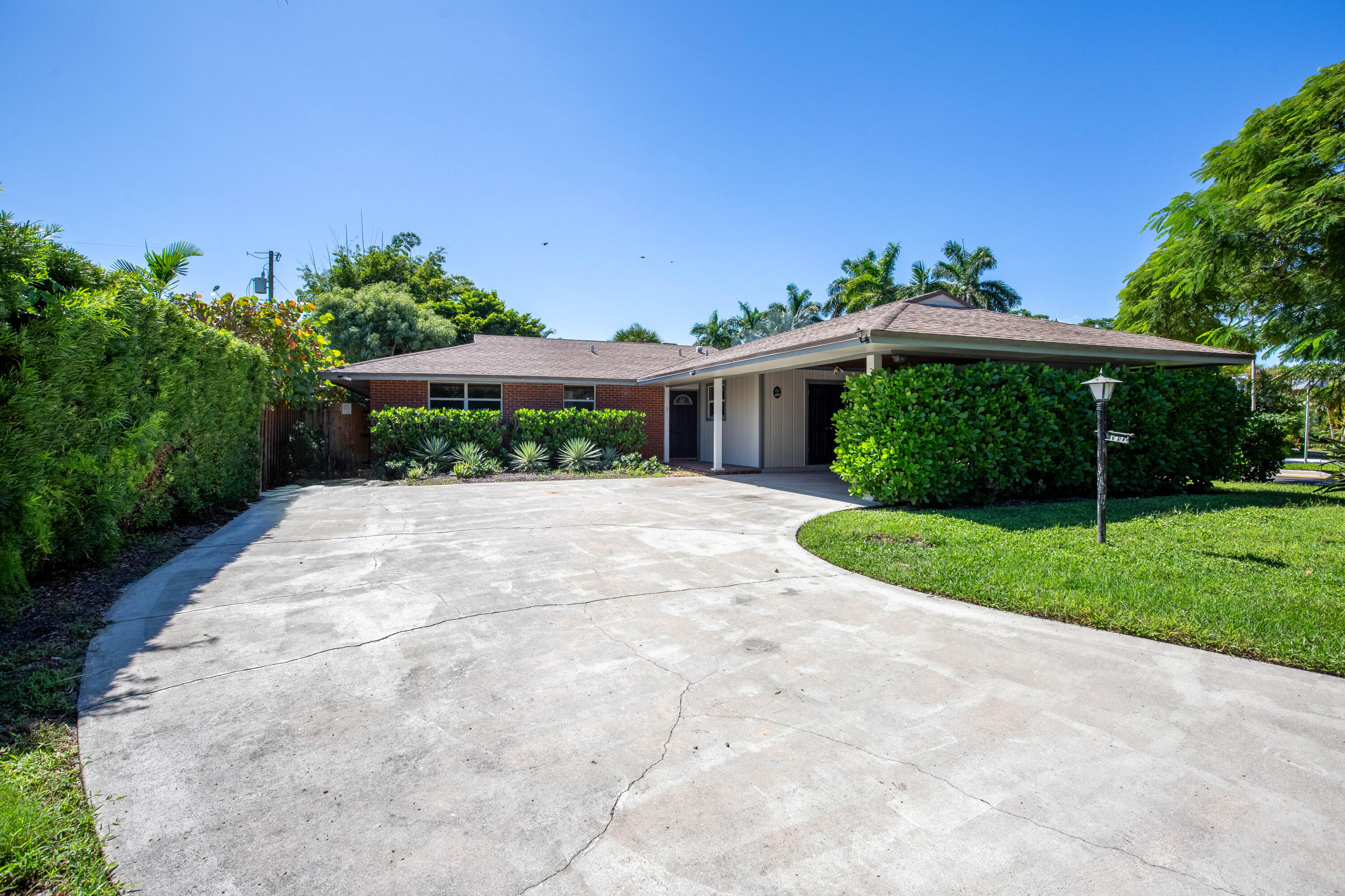 3BR – SingleFamilyResidence at 187 Auburn Drive