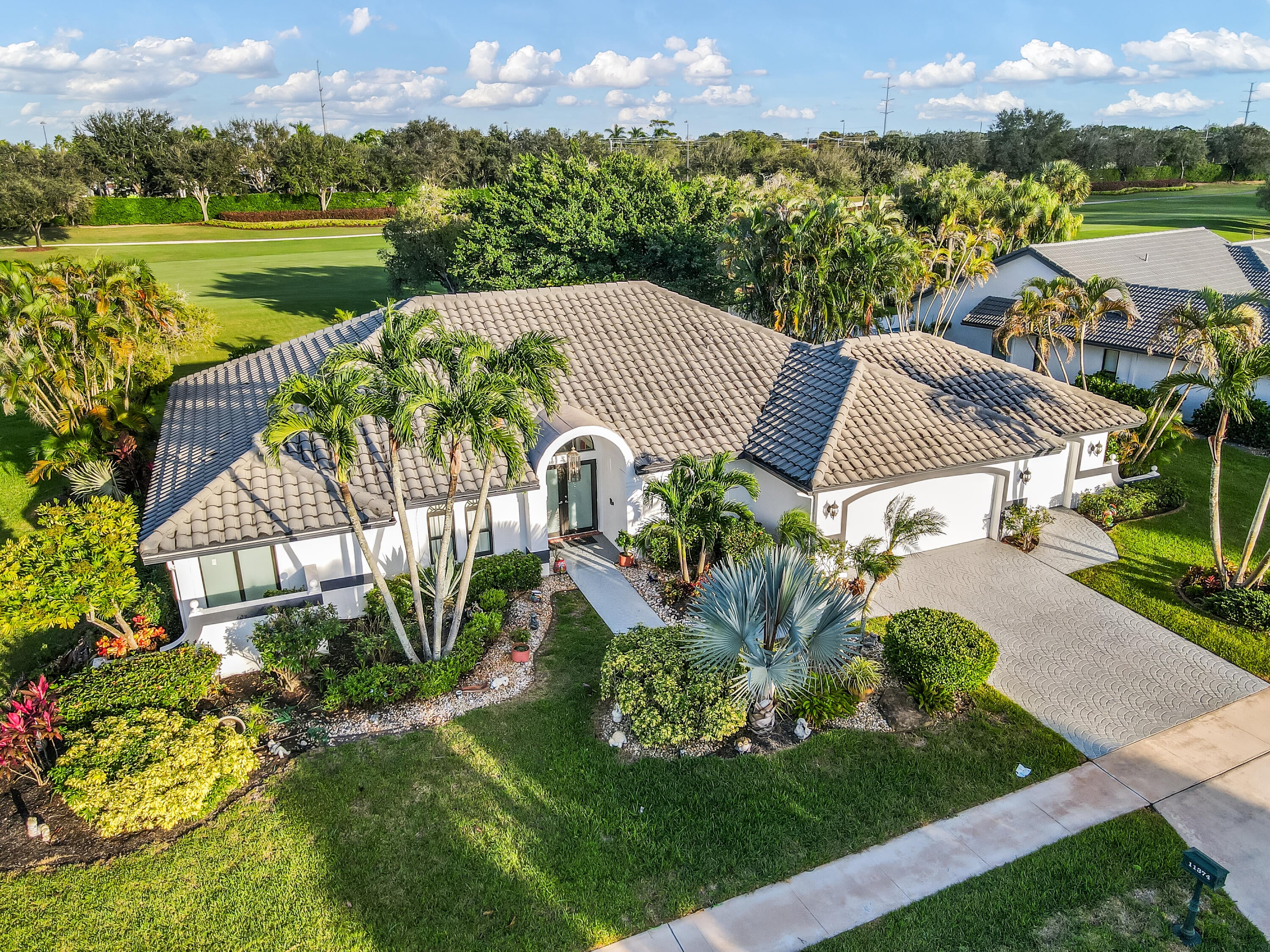 4BR – SingleFamilyResidence at 11374 Boca Woods Lane