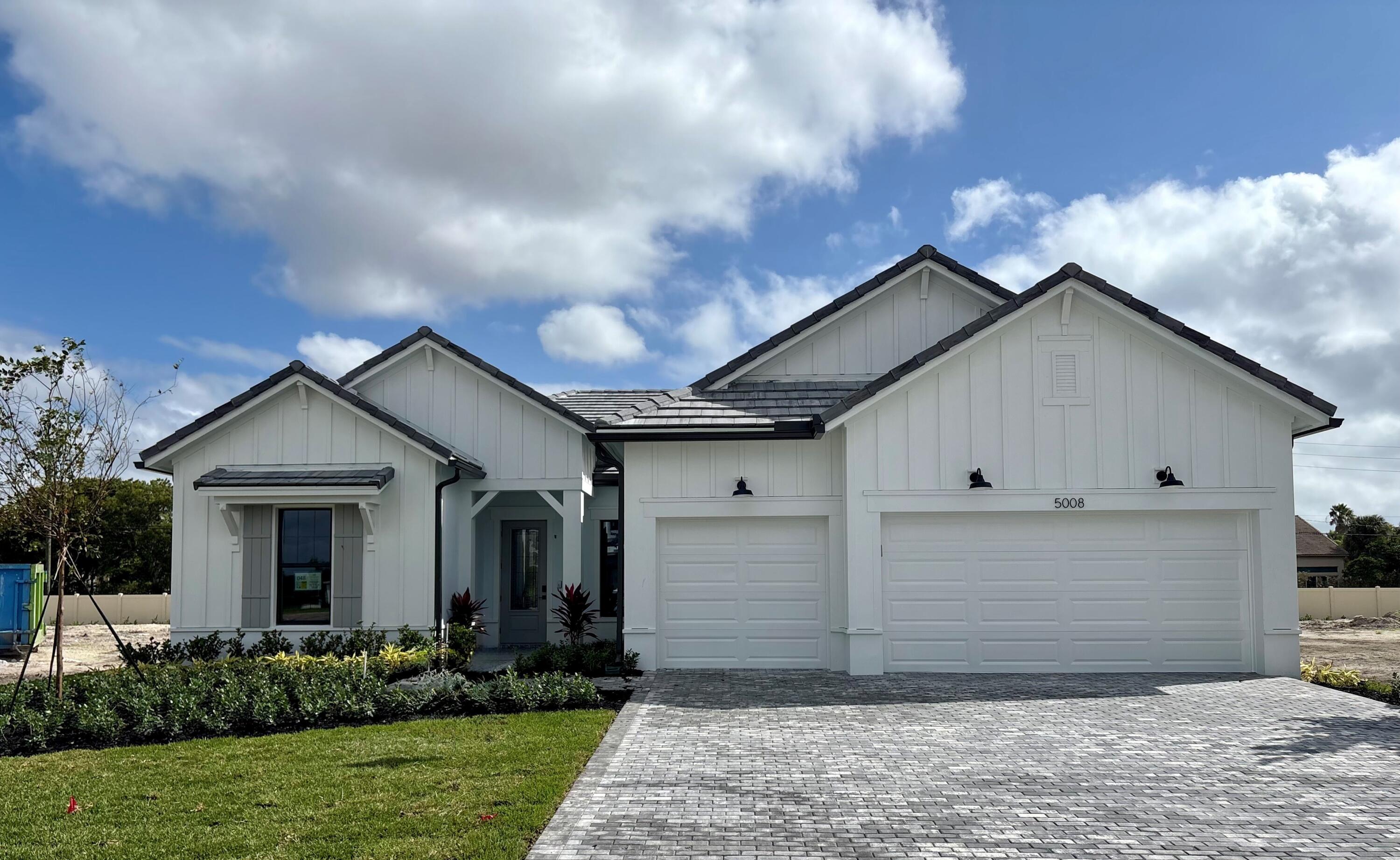 3BR – SingleFamilyResidence at 5008 Naugle Way #Stellar 48
