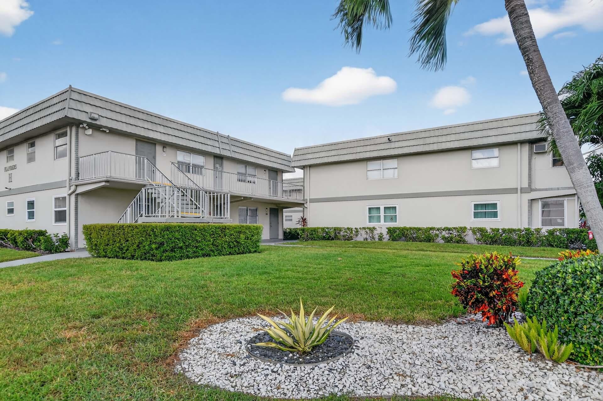 2BR – Condominium at 360 Flanders H