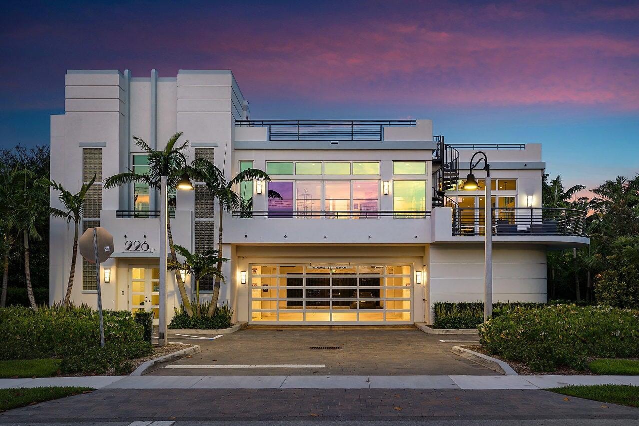 4BR – SingleFamilyResidence at 226 Palm Court